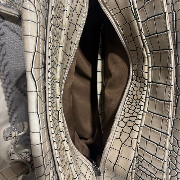 Y2K❤️Govali Crocodile-Embossed Cream Handbag - Picture 11 of 11